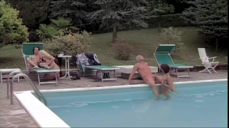 Inhonorof porn: 수영장 속 콰르텟