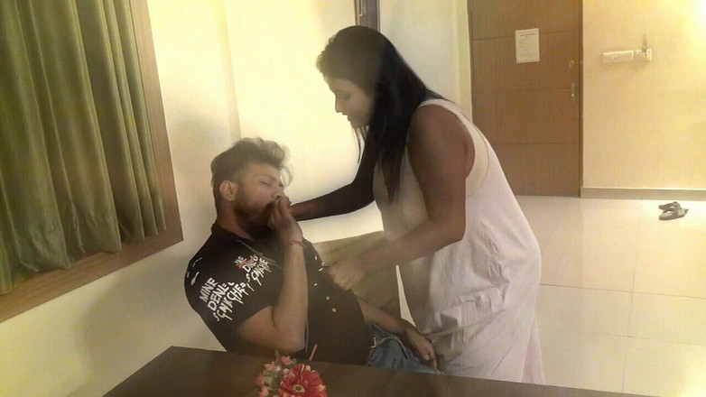 suchismitasarkar: Sexy žena v domácnosti plně uspokojená svým partnerem