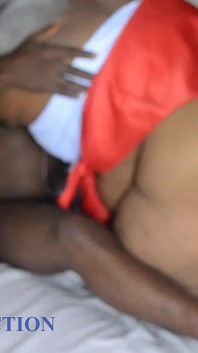 La déesse de la rivière Queen_vusi est revenue pour se faire baiser