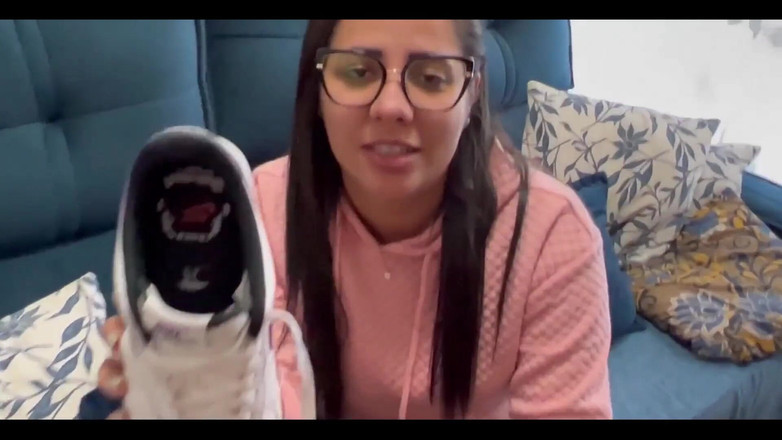 KiffaFeet: Nữ thần kiffa joi đổ mồ hôi và hôi thối nike...