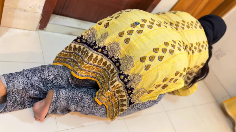 Aria Mia: Marriage Al'ab Dhat Almuakhrat Alkabirat Walshawniat Ealiqat Taht Alsarir Walan...