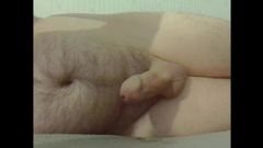 Uhri: Nice cumshot hairy guy