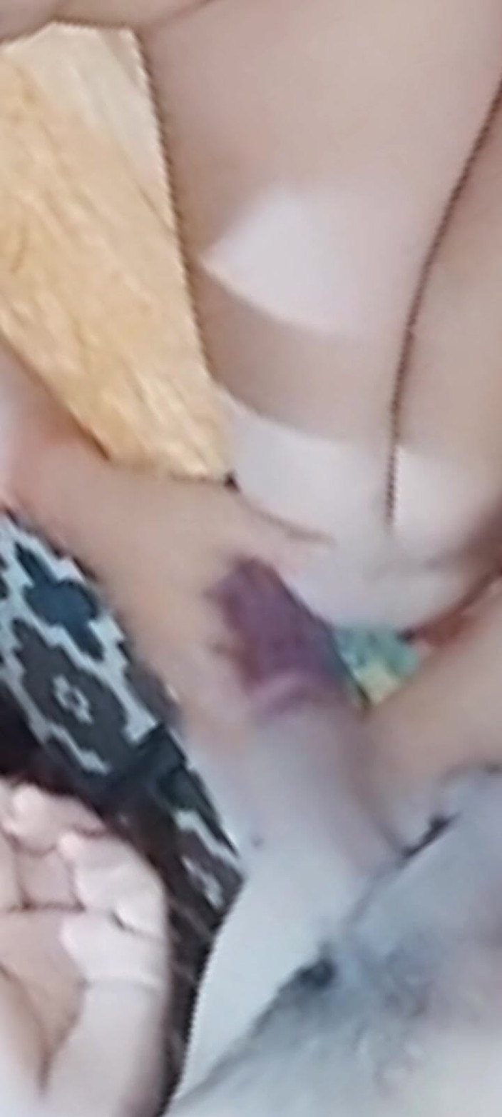 Rajdelhi97: Video mới của phù thủy chudai nóng bỏng Bhabhi Ki