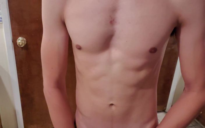 Z twink: Boy Sends Girlfriend a Hot Chat Nude