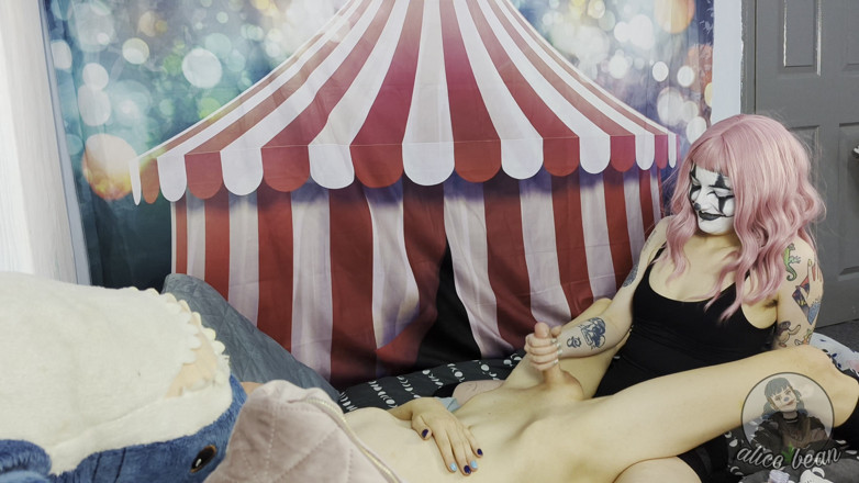 Alice Bean: Цирк пеггінг рогоносців