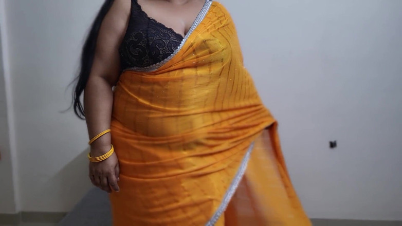 Hot Pavitra: Do You Love Me?