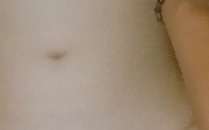 Amazingbeautycum: Pepek sempit dara kurus