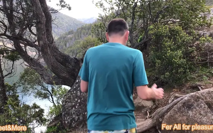 Fer All for pleasure: Runner Tickles in the Mountain but He Ll Get Revenge