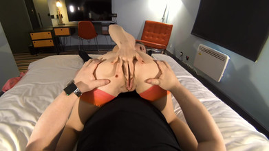 BangAfan: Soție infidelă - hotel hardcore - Lily se întâlnește cu un bătrân într-un hotel...