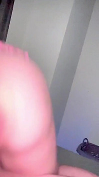Fat Ass White Girl with a Fat Pussy Gets Creampied