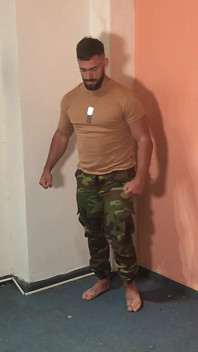 Maximo Soldier Is Training
