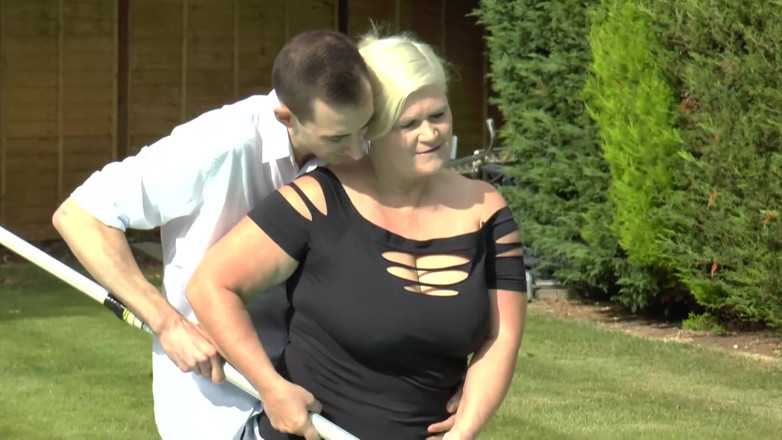 Mature Wanker: Curve mature dependente de spermă
