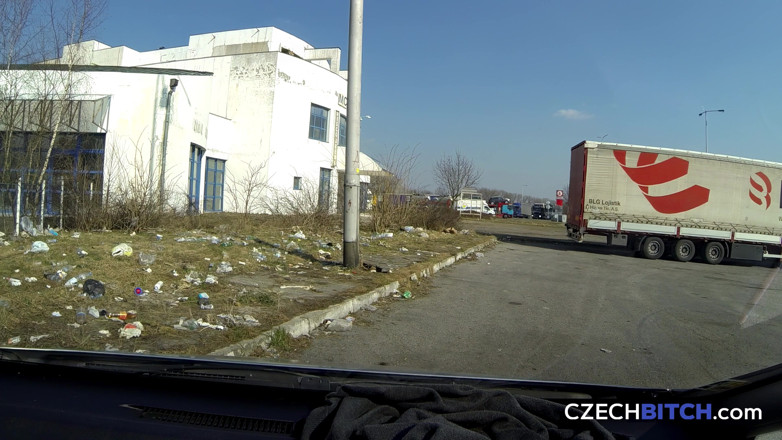 Czech Bitch: Чеська сучка 42: найбільші цицьки в світі