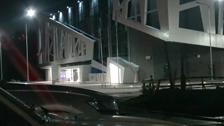 KristinaSlut: Masturbasi di dalam mobil