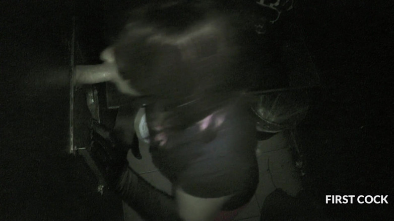 Tranny 4 cock: Sucking off 6 cocks at the gloryhole