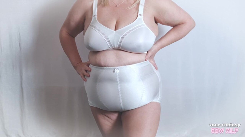 BBW_Wife: Duży okrągły tyłek w dużych majtkach - zobacz, co widzi tylko...