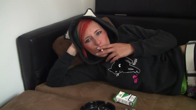 Facial flavor: Její úplně první kouřící video