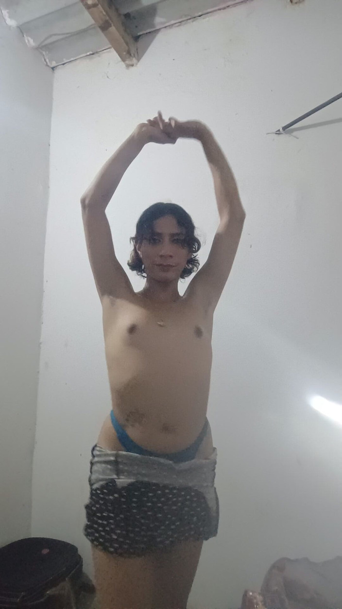 Femboy from Colombia: Breasts That Are Getting Bigger and Bigger