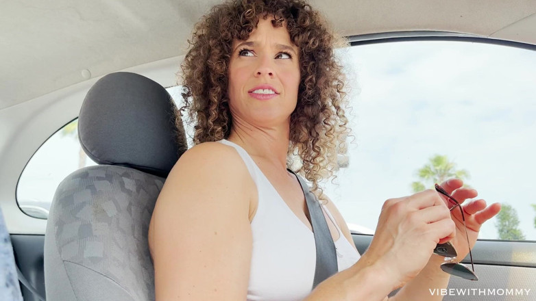 VibeWithMommy: Real Pornstar Seduces Fan at Gym Then Fucks
