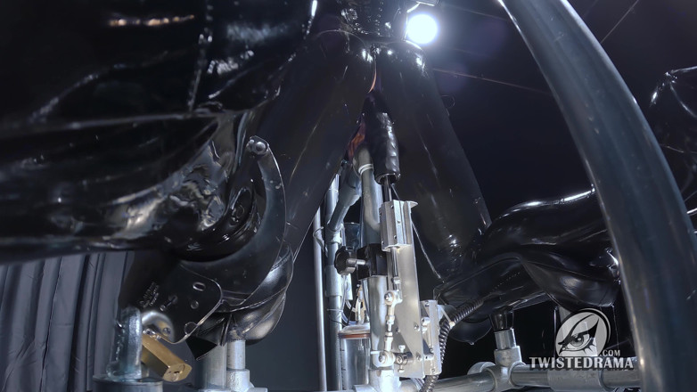 Twistedrama: Evolução da bomba de mijo 05