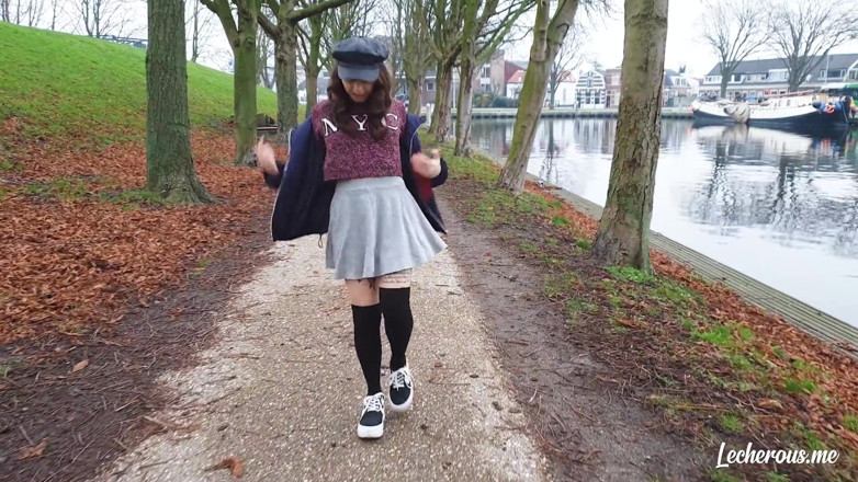 Lecherous: Clementine - zabawa w parku