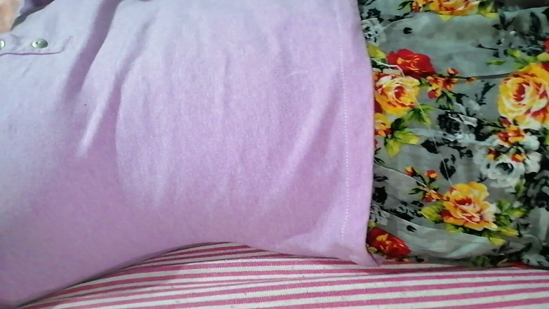 Sweety In Bed: Chlupaté asijské kozy slow strip kompletní body show před šukáním