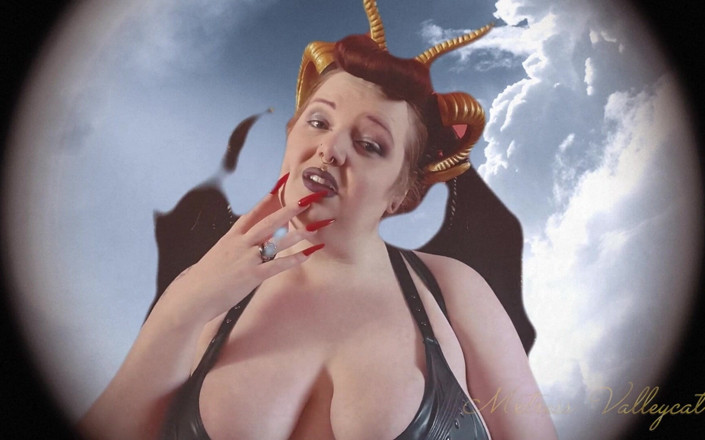 Mxtress Valleycat: Cosplay Day Drain