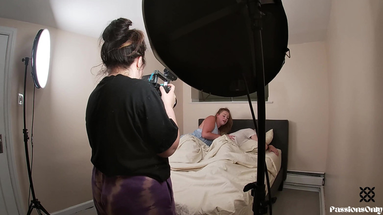 Passions Only: Wife Wants to Get Pregnant in the Middle of the...