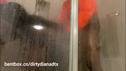 Exclusive Dirty Diana: Vidéo de baise sous la douche d'une black sexy