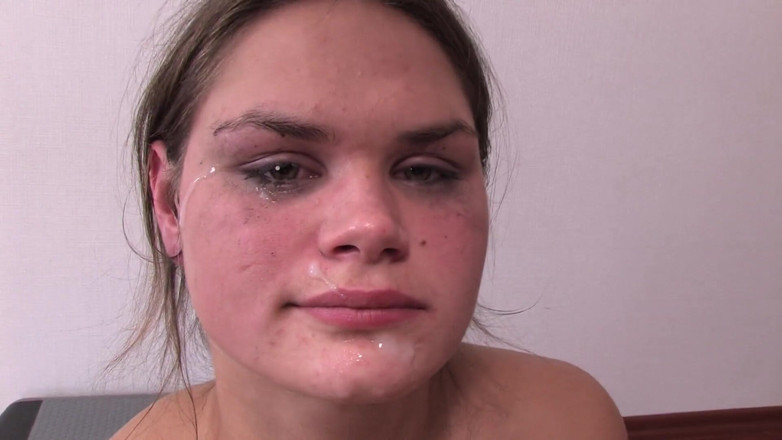 Young Throats: Futai adânc în gât, extrem, cu o pulă monstruoasă