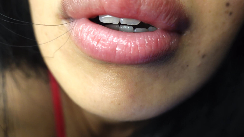 Asmr_mouth: Kijk wat deze Mic me laat doen