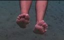 Manly foot: その上を歩き回って、何と呼ぶの?ああ、フィート - マンリーフットロードトリップ