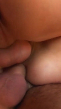 Gran euro - chicas naturales y 2 pollas - anal y facial