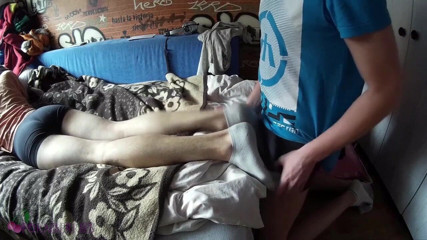 Ethan Alex: Twink calca con i piedi sega con sperma alla fine