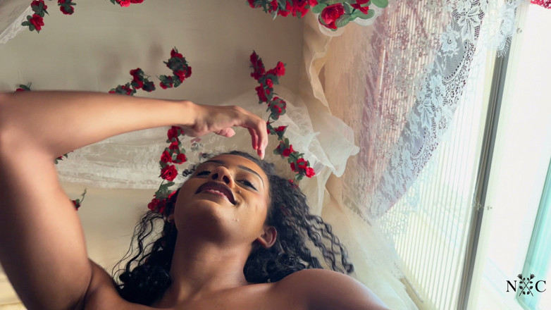 Natasha Carter: Quickie de l’après-midi avec ta copine noire