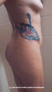 Wet & Petite: 20 Seconds of Steamy Shower Play (4k)