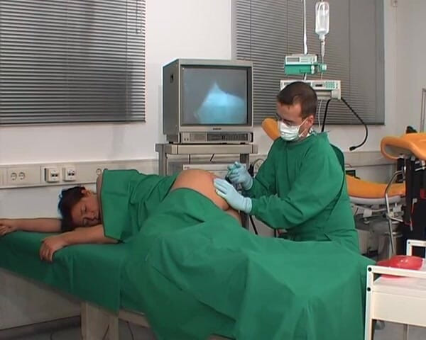 Rubber & Clinic Studio - 1ATOYS: Fetish gyno - peperiksaan dubur Kolonoskopi