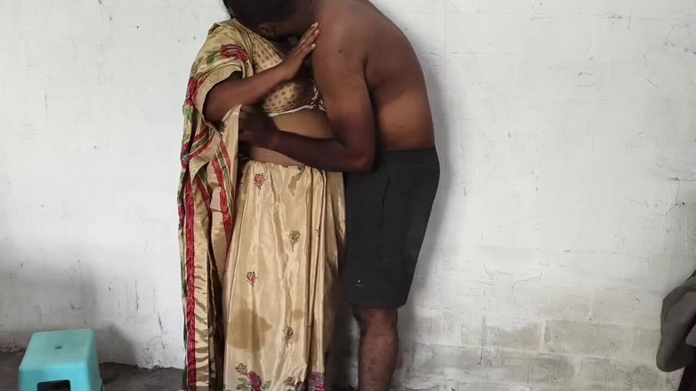 Indian IFS: Mẹ kế ăn bánh con trai riêng tham gia phần 1 của...