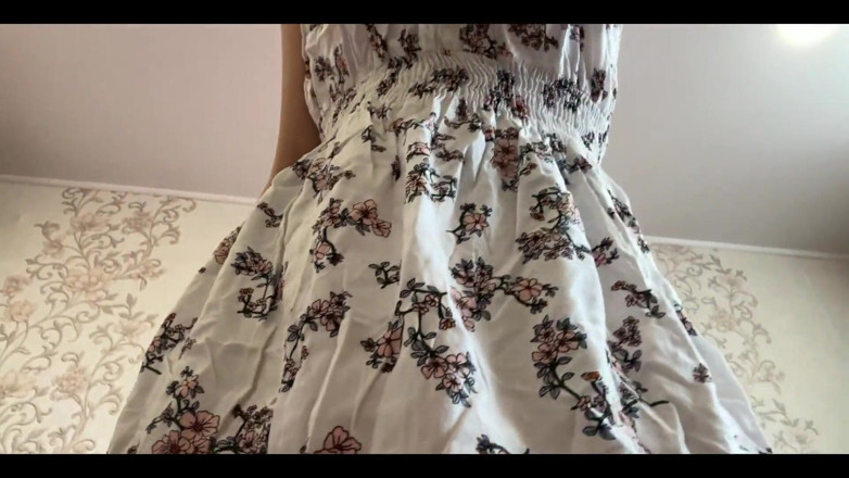 Alexa Holly: Шлюховатая сводная сестра трахает пальцами мокрую киску