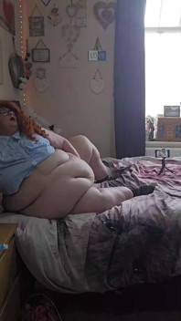 Lado masturbándose - parte 1