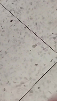 Dans l’ascenseur
