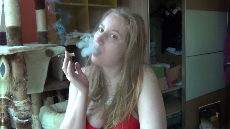 Sensual Lotuses: Bored Smoke