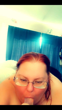 I love gaging on dick.