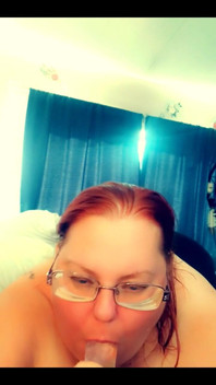 I love gaging on dick.