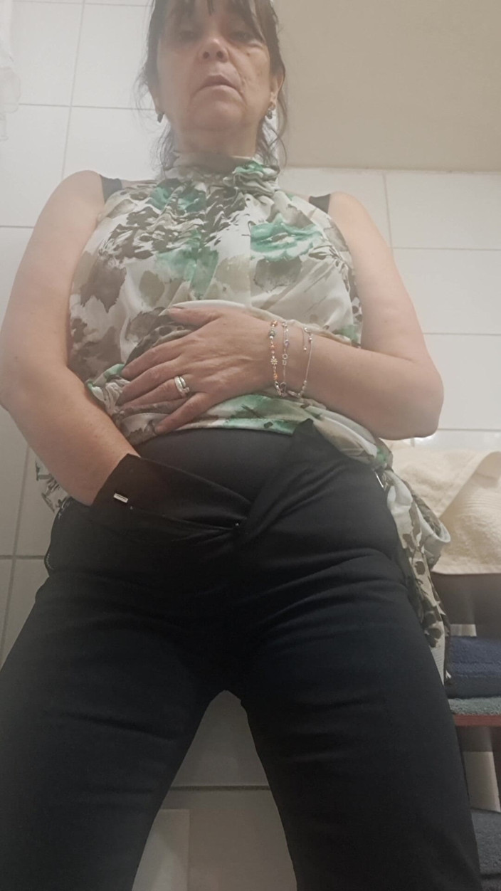 Mommy big hairy pussy: Hot, Very Hairy Stepmom