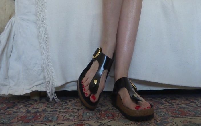 Lady Victoria Valente: सपाट चप्पल पैर की पैर की गांड हिलाने का शो