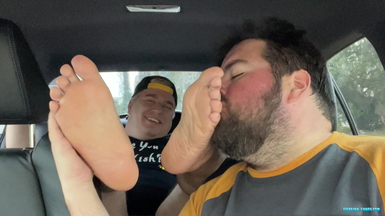 Ticklish Chubs: Snyft Nemo verehrt den fahrer
