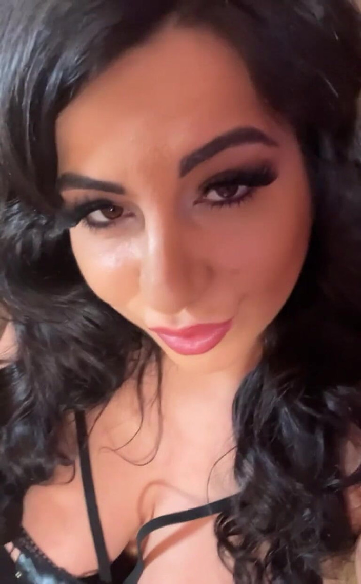 LadyAyse5: Buongio i miei fan e schiavi!