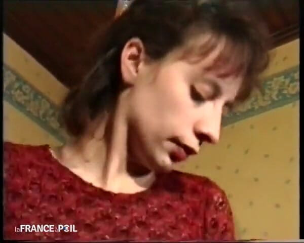 French Family Secrets: Una grande figa pelosa per un casting.