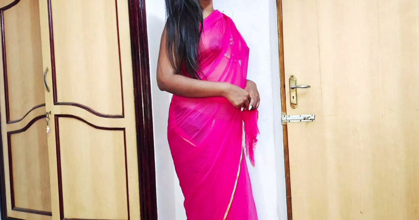 Kavitha_Vintho_: Indian Desi Aunty Show Our Big Boobs and Cumshot Sex...